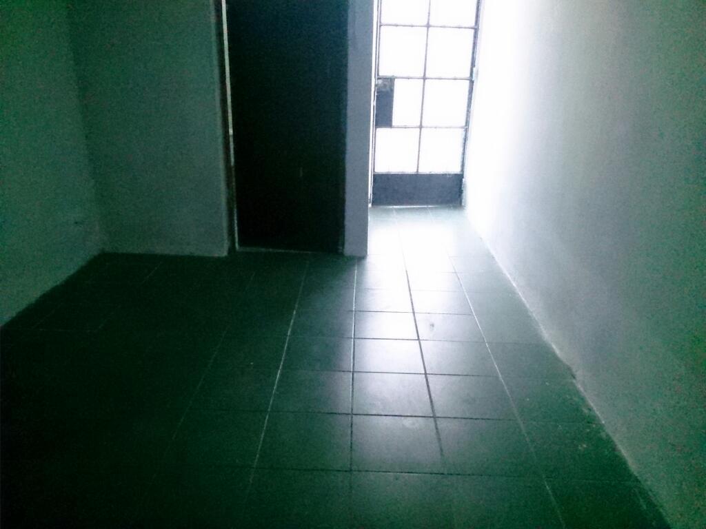 Alquilo habitacion con baño y puerta a la calle S/370incluido agua y luz en san juan miraf
