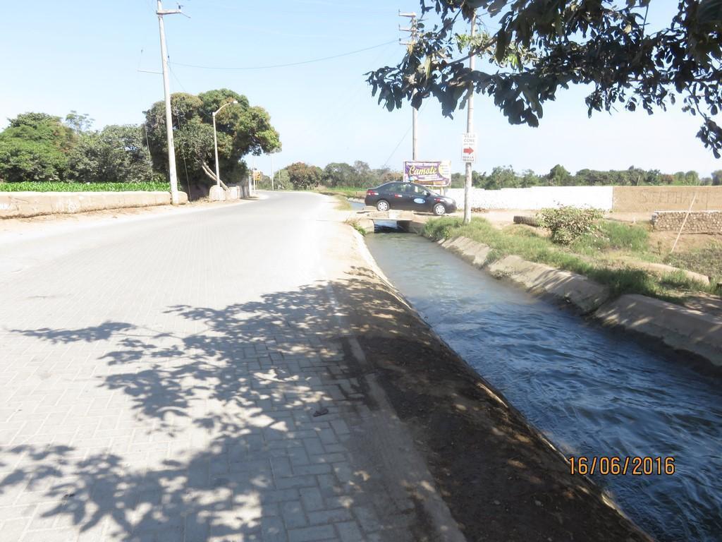 Terreno con servicios, en Campiña de Moche, 4000 m2