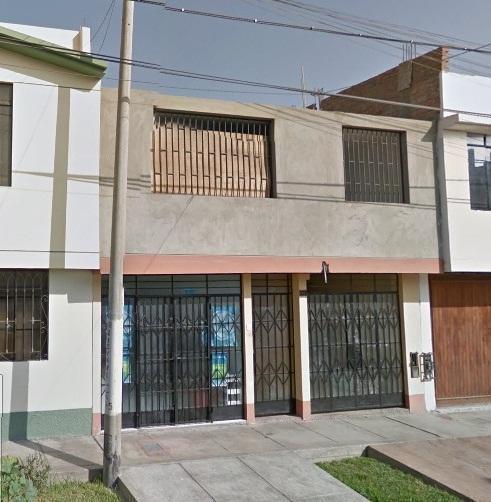 CASA EN VENTA EN