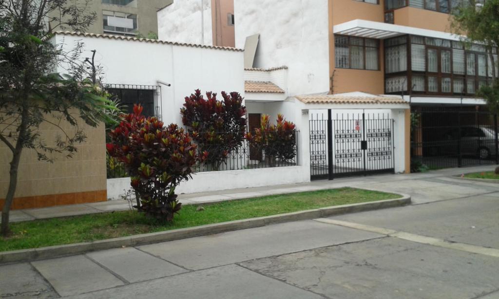 Alquiler de Casa en San Isidro cerca a la Zona financiera