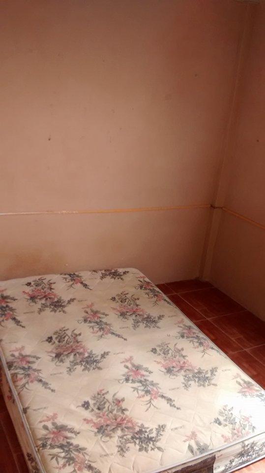 Alquilo habitación amoblada y sin amoblar, cerca unp Con baño propio y baño compartido