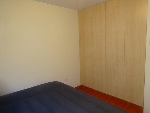 ***ALQUILO HABITACION CON BAÑO INGRESO INDEPENDIENTE EN LA MOLINA ***