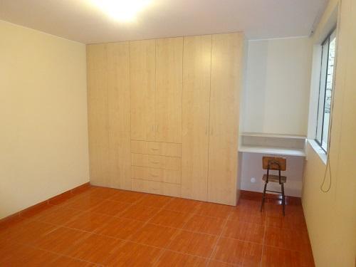 ***ALQUILO HABITACION CON BAÑO INGRESO INDEPENDIENTE EN LA MOLINA ***