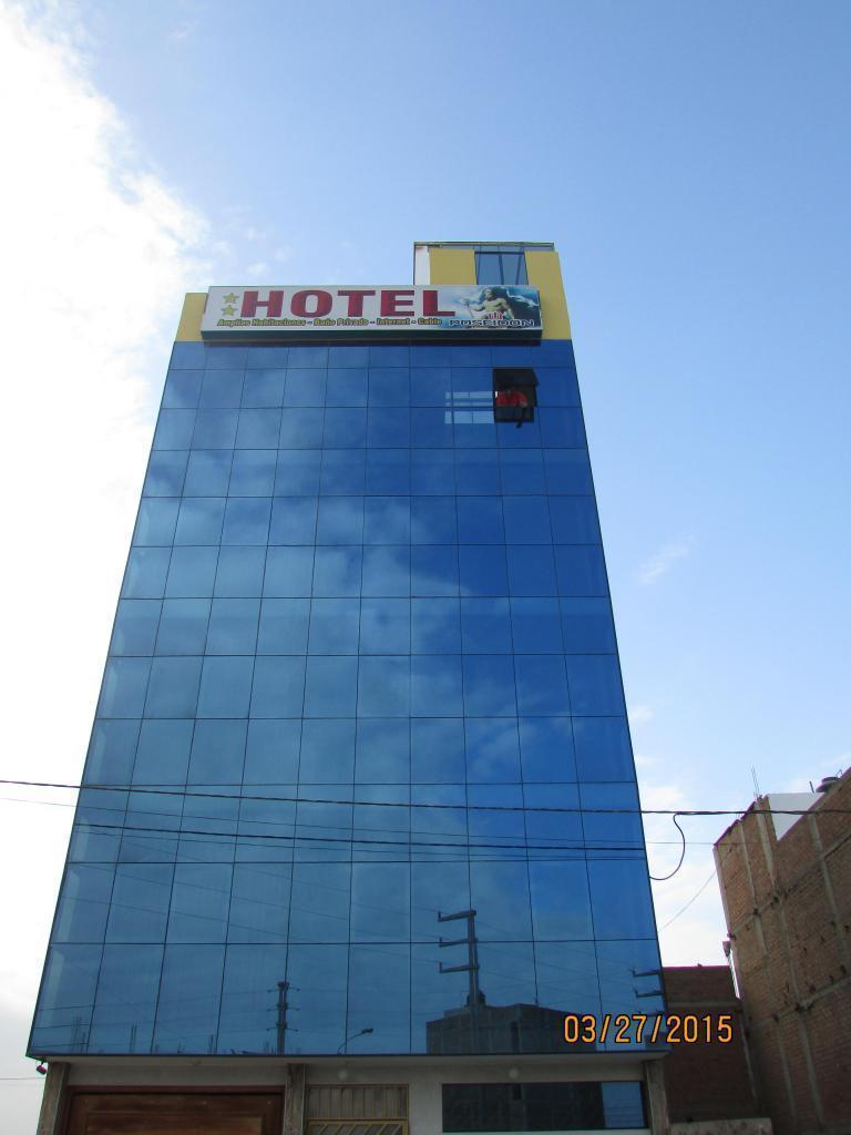 VENDO HOTEL AMOBLADO 28 HAB.**