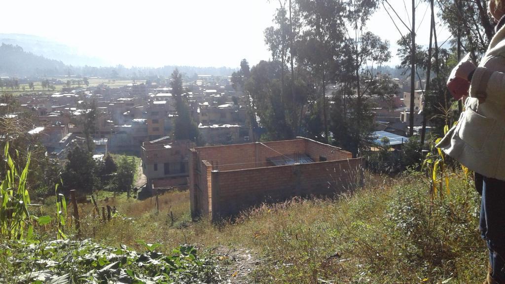 DE OCASION VENDO LOTE DE TERRENO URBANO EN  LA MOLINA