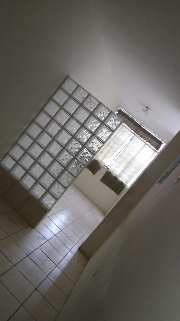 Alquilo habitacion