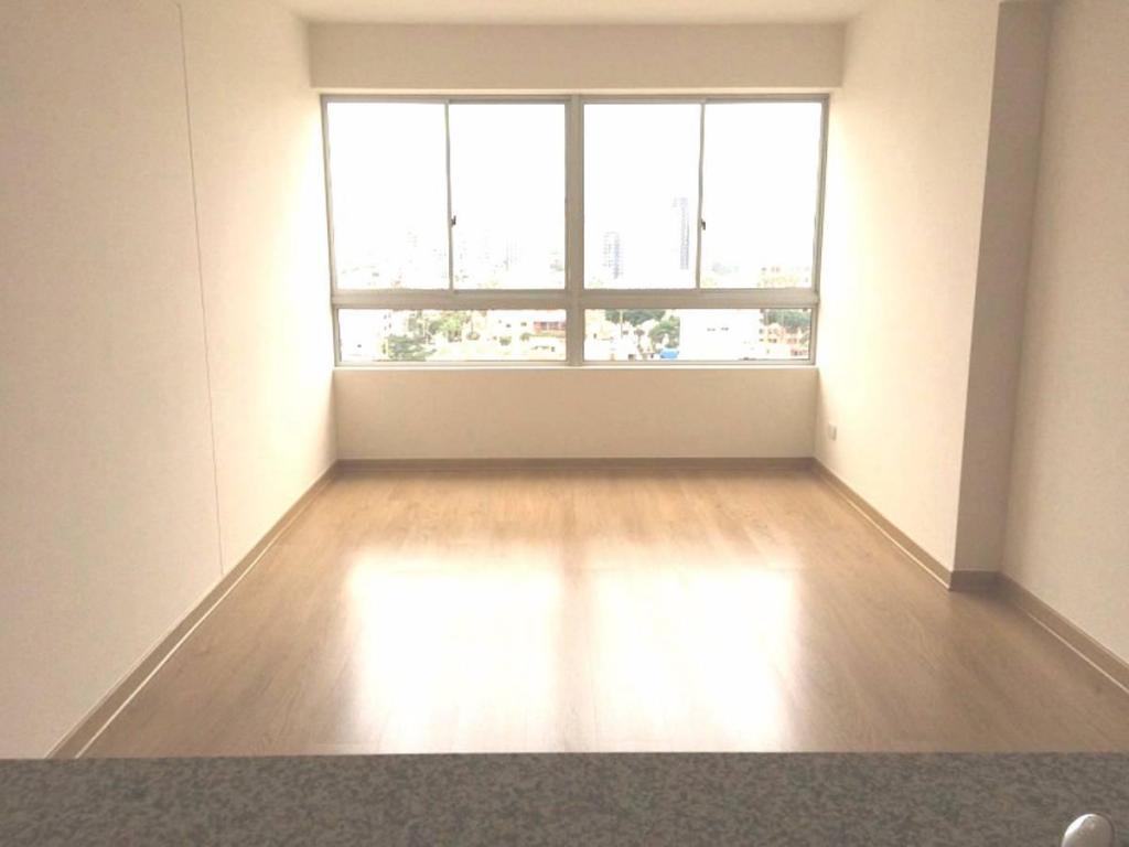 Alquilo departamento en Miraflores US$ 950.00 Sin muebles, de 110 m2, con 3 dormitorios, 1 cohera