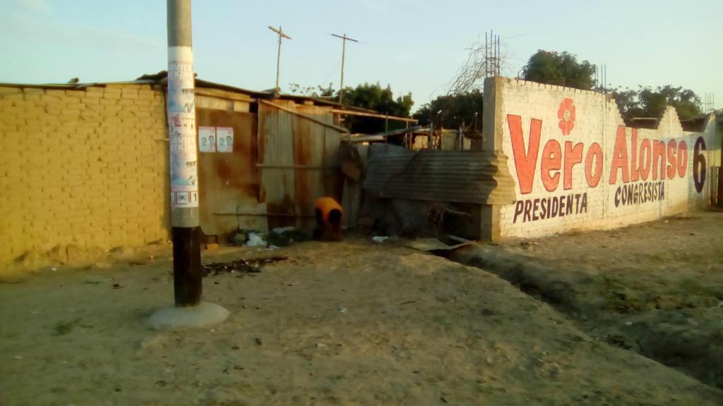 REMATO TERRENO EN ESQUINA INCLUYE 12 MTS DE PARED CONSTRUIDA