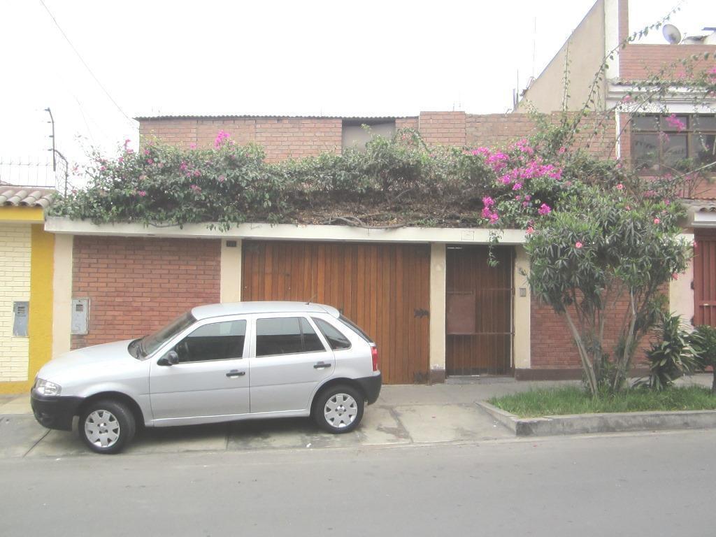 Vendo casa en La Molina, Calle Los Ecónomos, Urb. Las Acacias de Monterrico