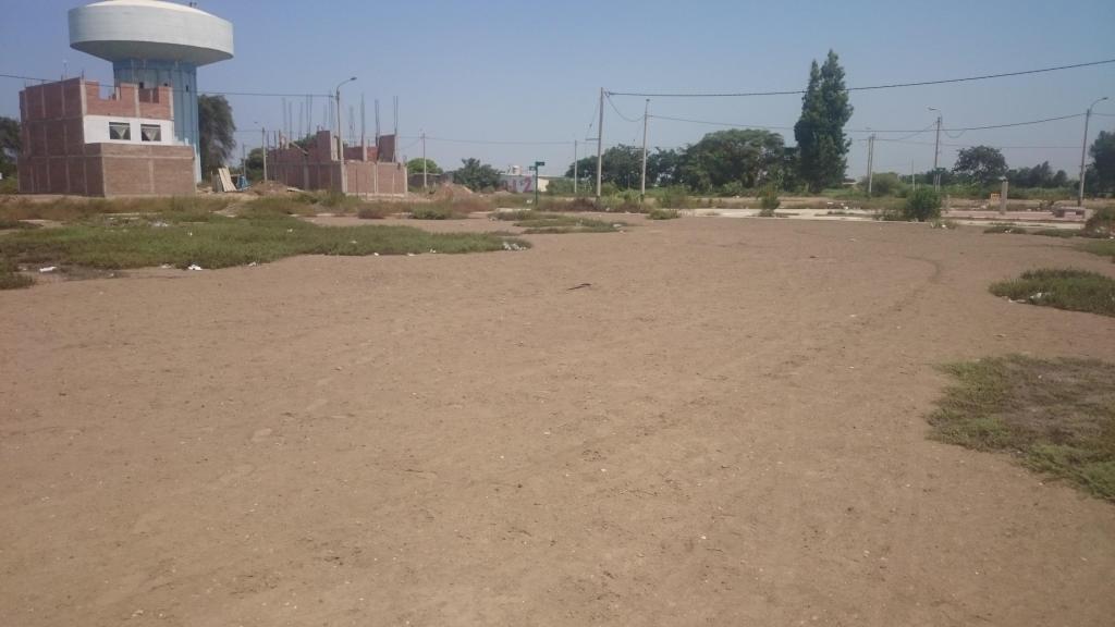 EN VENTA TERRENO URB. CENTENARIO A ESPALDAS DE LA UNIVERSIDAD SEÑOR DE SIPAN