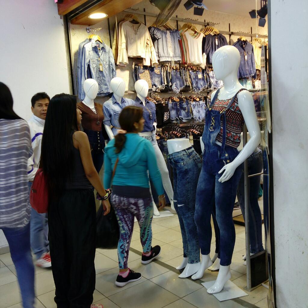 Vendo mi puesto a 80.000dolares con aaires