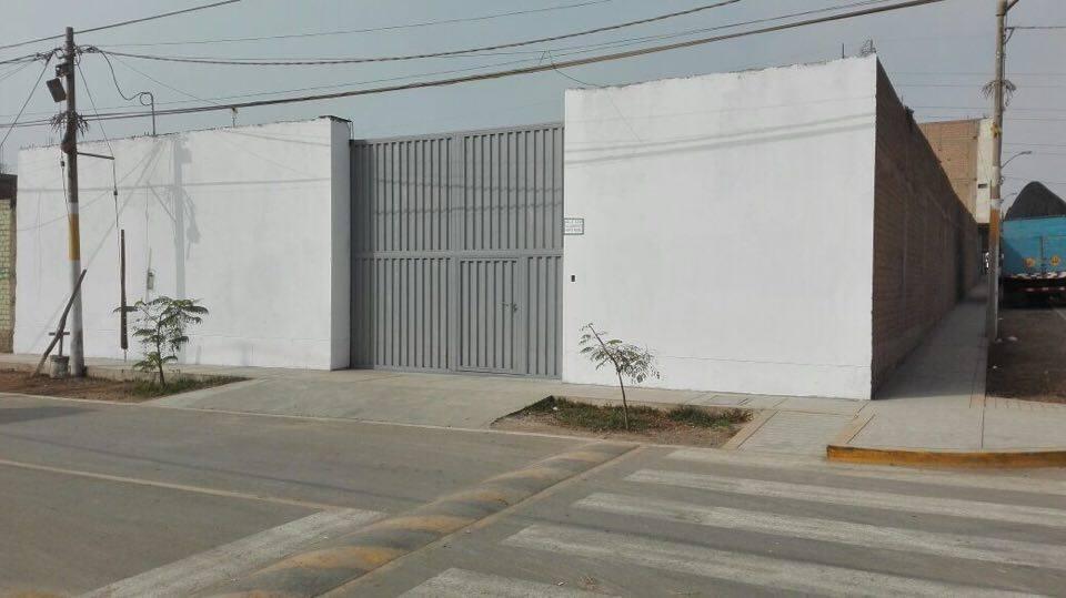 Venta de TERRENO INDUSTRIAL 902M2 ESQUINA