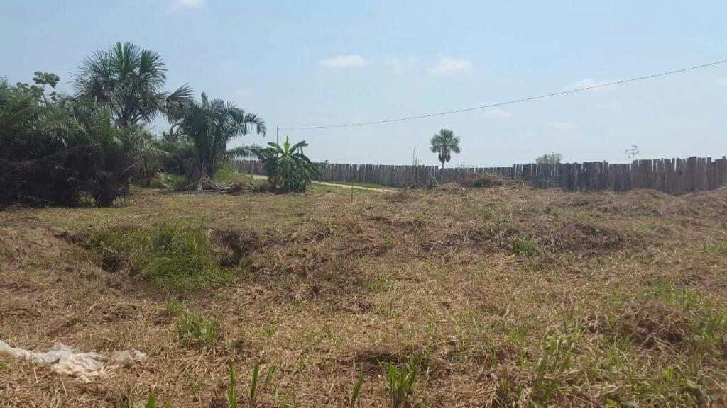 Vendo terreno de 10 x 30 a 4mil soles