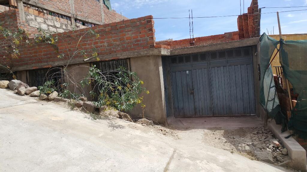 Casa Como Terreno en Venta