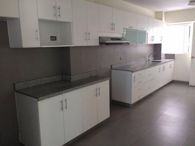 Alquilo departamento en Barranco US$ 1,200 Con lìnea blanca de 133 m2, de 3 dormitorios, 1 cochera