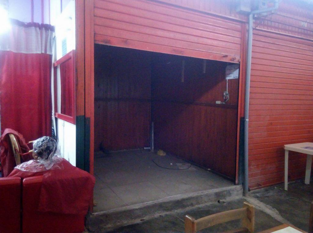 SE VENDE LOCAL COMERCIAL NEGOCIABLE