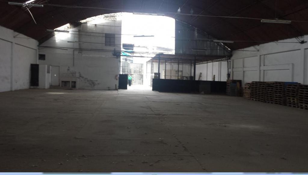 VENDO LOCAL INDUSTRIAL 2,100M2  PARQUE INDUSTRIAL