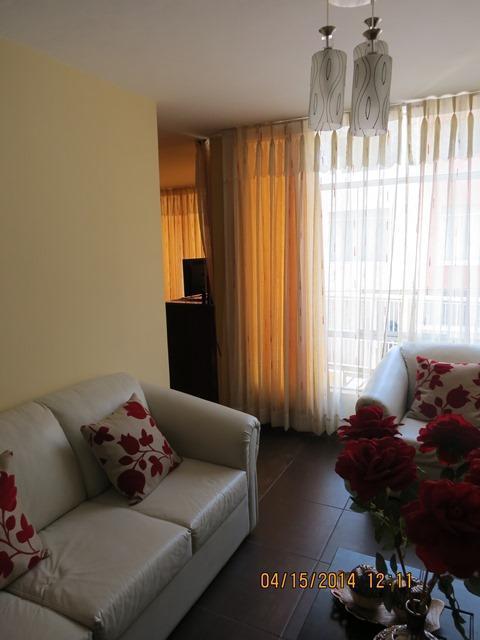 AHS D 1368 Vendo bonito departamento en 2do piso en Residencial privada en Cercado cerca al Club de Abogados