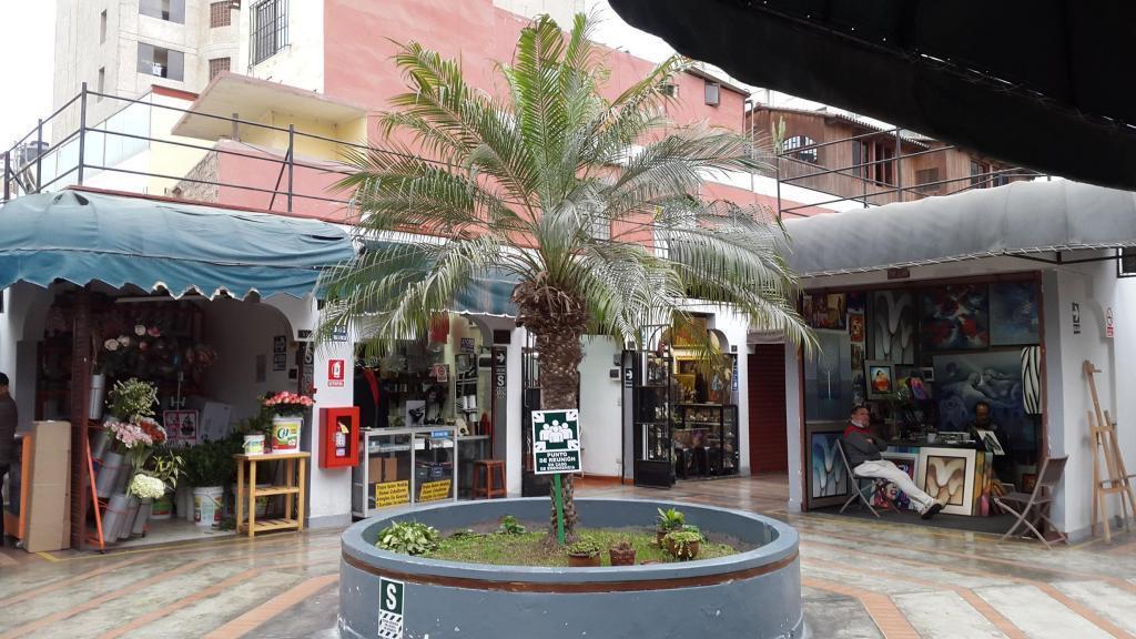 Vendo o Alquilo Stand en Miraflores Centro Comercial El Paseo