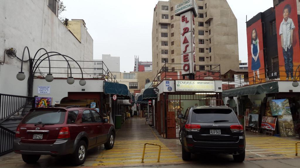 Vendo o Alquilo Stand en Miraflores Centro Comercial El Paseo