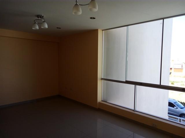 AHS D 2080 Vendo preciosos departamentos en 2do y 3er piso con ascensor y cochera en zona Residencial de Cerro Colorado
