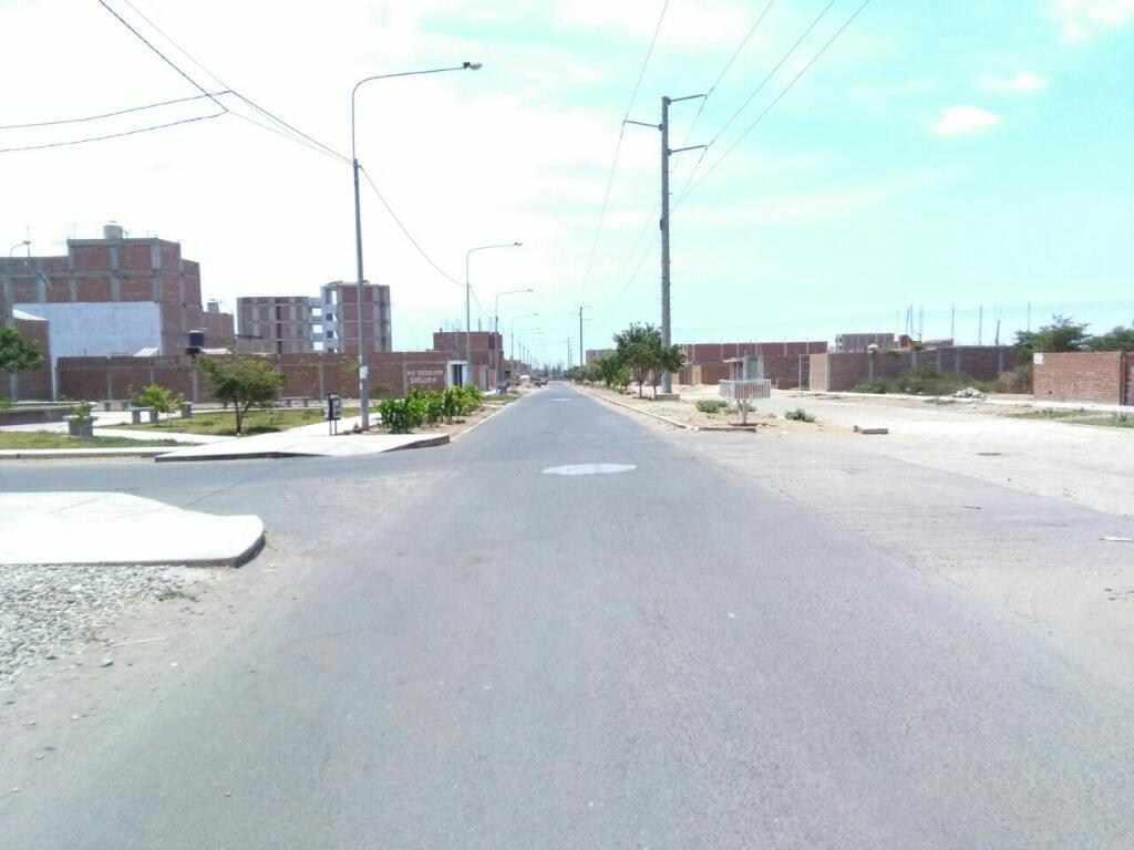 Vendo Lote Avenida. Urb Rosas Del Valle