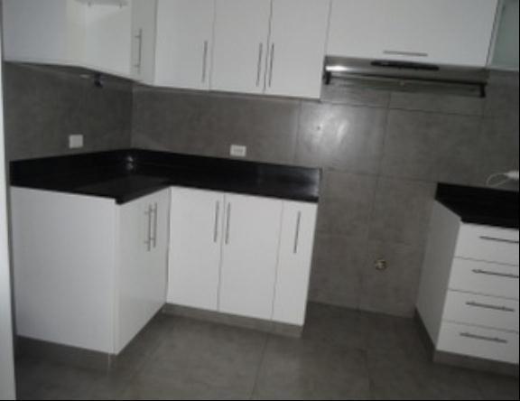 Alquilo departamento en Miraflores US$ 950 San Martín con línea blanca de 130 m2, con 3 dormitorios, 1 cochera