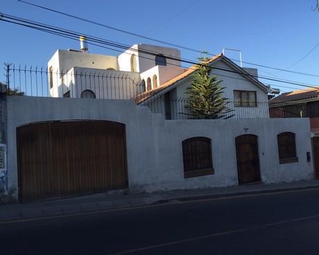 YANAHUARA Vendo Casa en Yanahuara a 10mts Av.Bolognesi 2 cuadras del Club Internacional