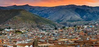 Cuzco.Se vende departamento de 100 m2 4 dormitorios segundo piso en Conjunto Residencial Mariscal Gamarra