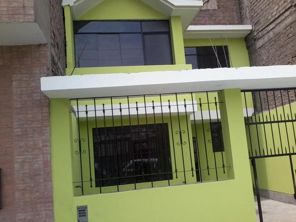 Casa Alameda de Ate 1 Etapa 120m2