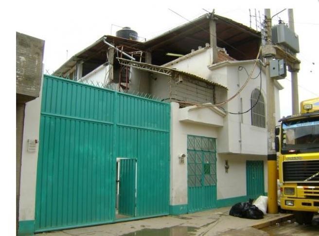 JR. LEON DE HUANUCO, A 1 CUADRA DEL PUENTE TINGO Y A 1 CUADRA DEL ESTADIO. CERCA A LA LAGUNA VIÑA DEL RIO