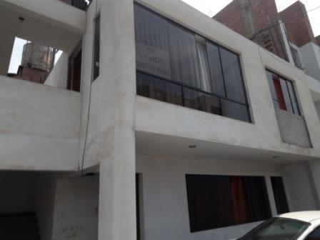 Remato Casa 2 pisos con departamento independiente entre Ate y La Molina