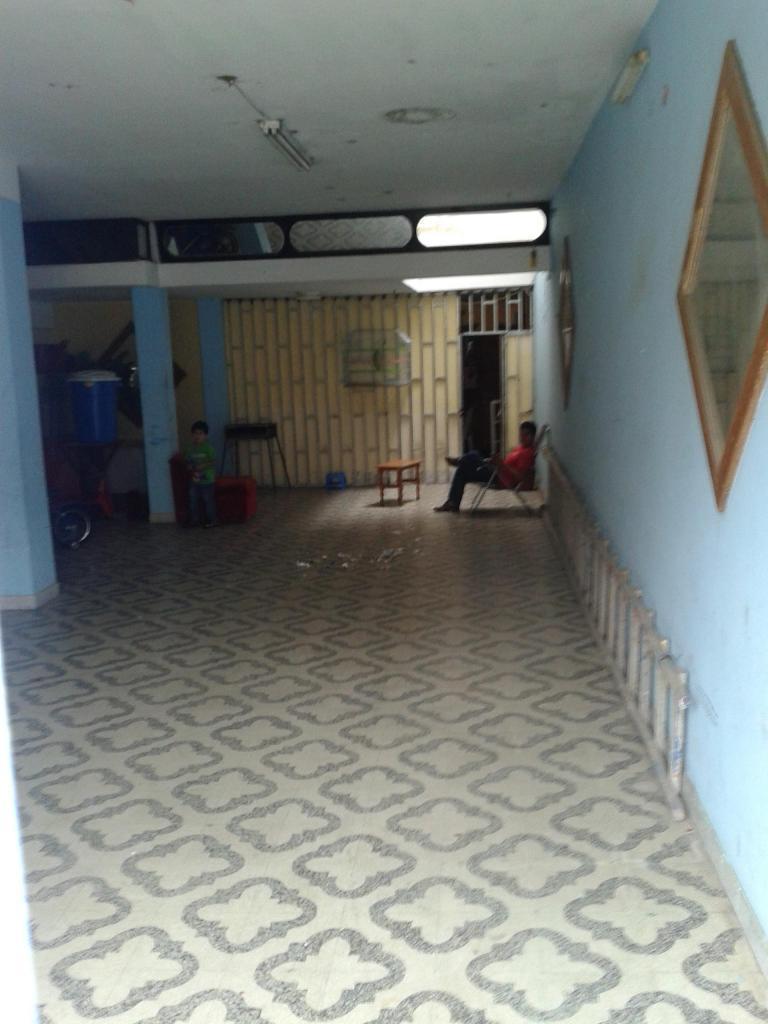 venta solo primer piso, local comercial, costado de dos mercados cerca a bacncos