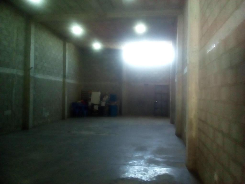 VENDO POR FIESTAS LOCAL COMERCIAL 160 M2 EN CHEPEN BUENA UBICACACION