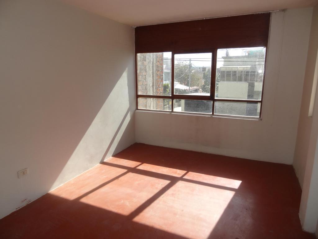 Vendo casa de 2 pisos en Josè Luis Bustamante y Rivero