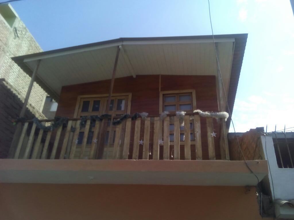 Vendo Habitacion de Madera con Balcon Negociable