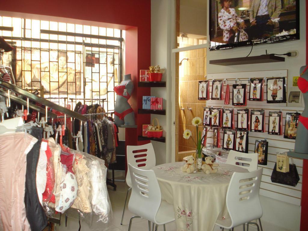 SE VENDE LOCAL EN CUADRA 8 DE CALLE SAN JOSE