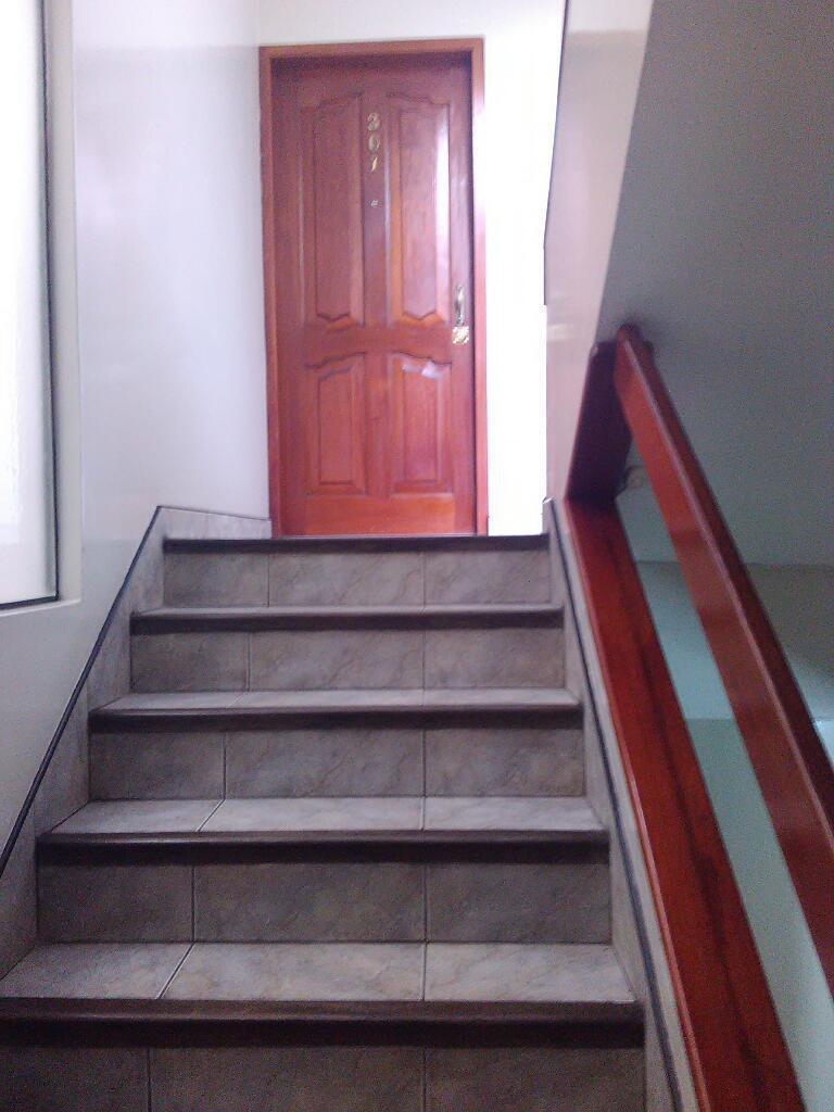 Departamento oficina 105 m2 av Benavides cdra 48 Surco