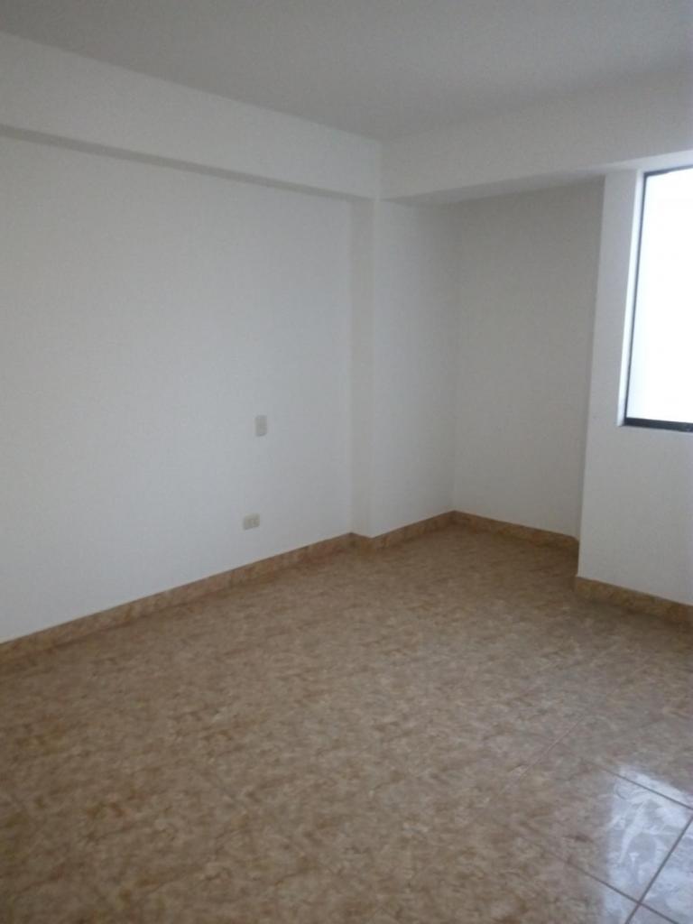 SE VENDE DEPARTAMENTO DE ESTRENO EN BREÑA !!!!