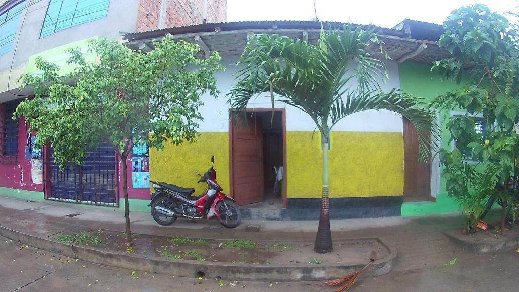 CASA EN VENTA en zona urbana centrica barrio huayco