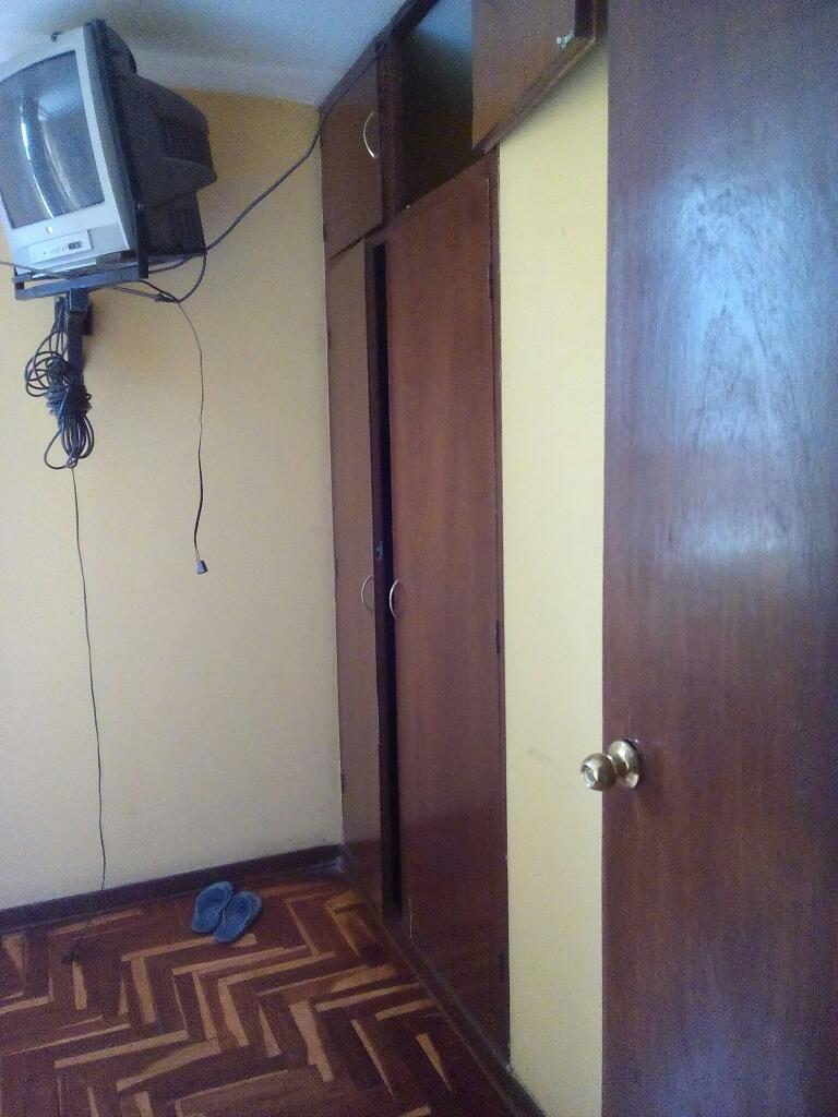 Alquilo Cuarto para Señoritas Centrico