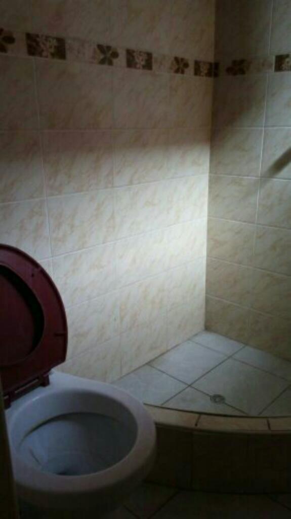 Alquilo Cuarto con Baño Zona Centro