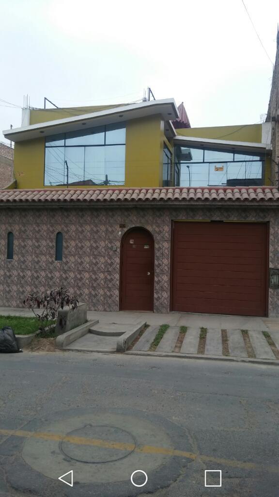 Venta de Hermosa Casa en Los Olivos