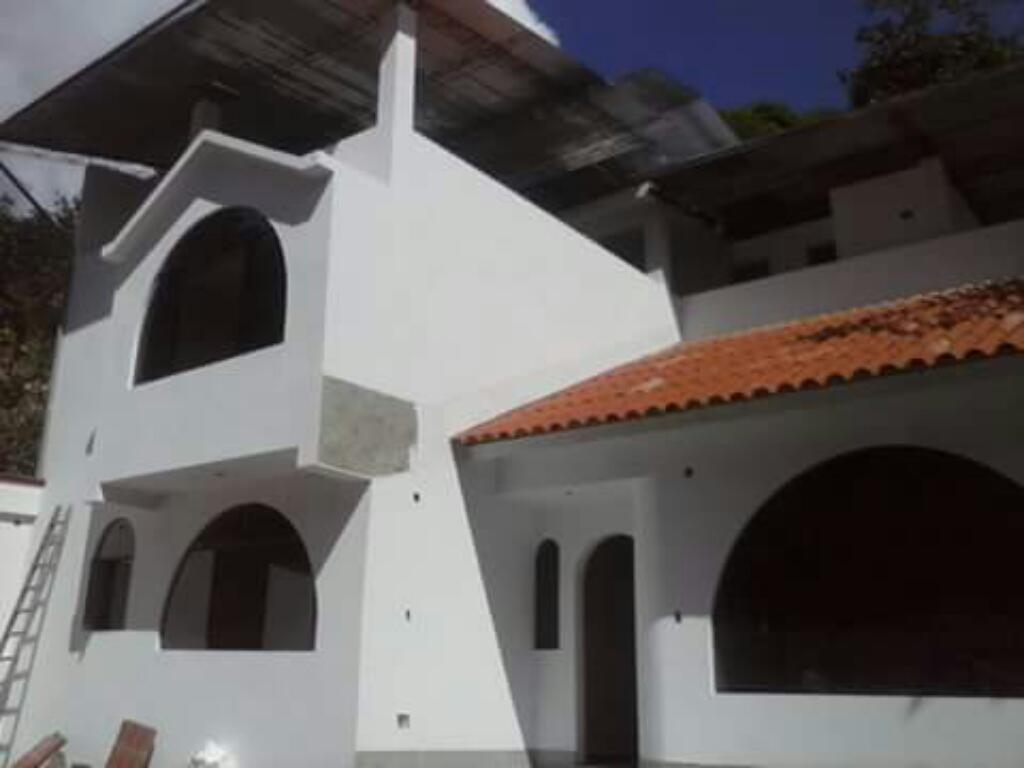 Hermosa Casa San Ramon. Region Junin