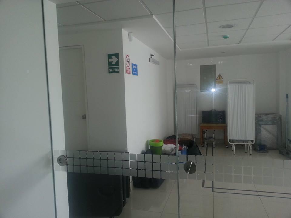 OPORTUNIDAD ÚNICA ALQUILER DE BONITO LOCAL COMO OFICINA FRENTE A OECHLE