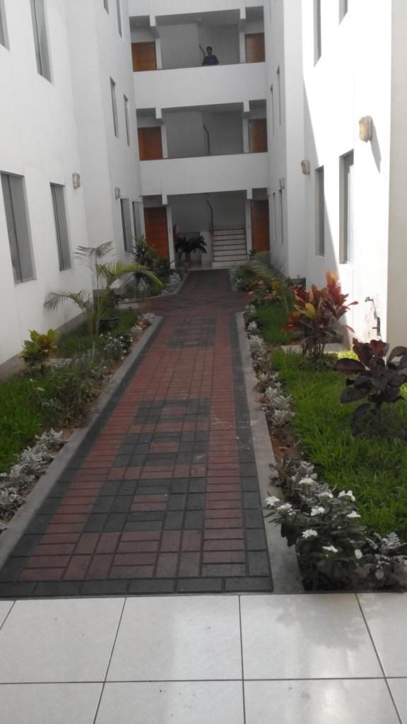 se vende departamento primer piso chorrillos