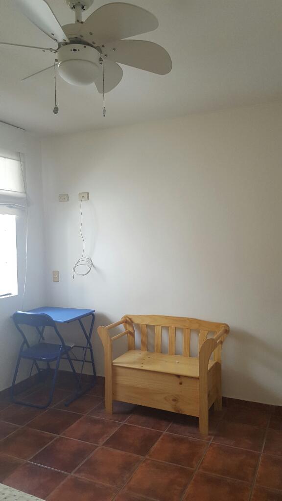 Se Busca Roommate Habitación en Duplex