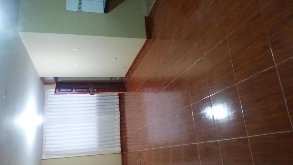 Se alquila departamento en la urbanizacion la colina hunter 987526742