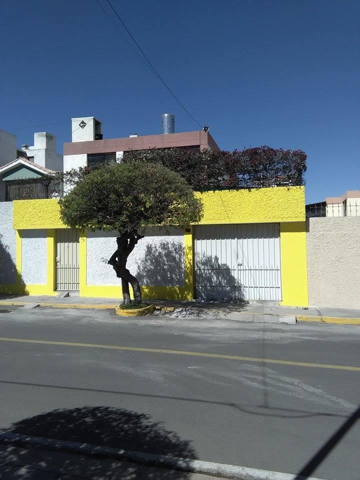 VENDO CASA ZONA CENTRICA Y SEGURA !!!