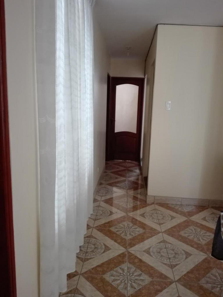 VENDO LINDO DEPARTAMENTO EN LA URBANIZACION HONOR Y LEALTAD EN LOS VIÑEDOS DE SURCO SURCO A DOS C